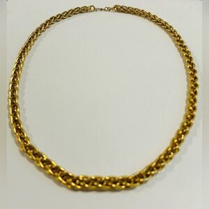 Elegant Vintage Monet Chunky Gold Chain Necklace